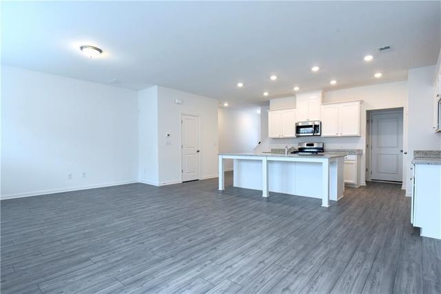 572 Sausalito Walk, Suwanee, GA 30024