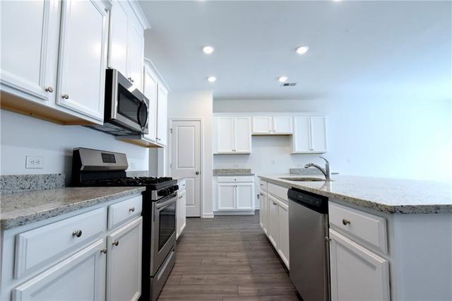572 Sausalito Walk, Suwanee, GA 30024