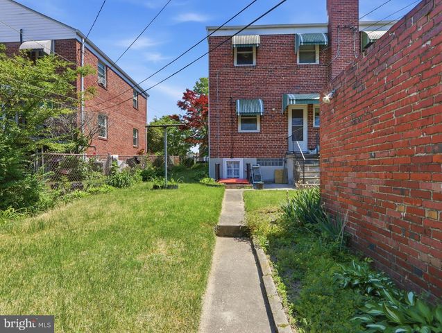 2620 LIBERTY PKWY, Baltimore, MD 21222
