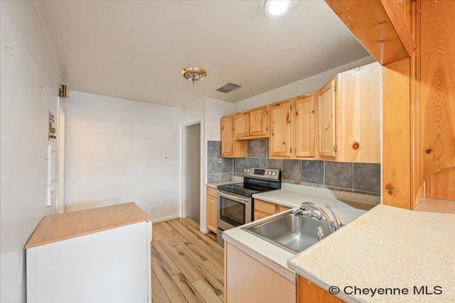 3607 ALEXANDER AVE, Cheyenne, WY 82001