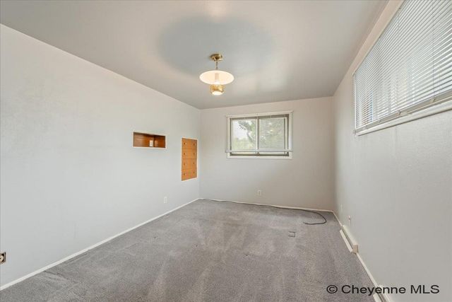3607 ALEXANDER AVE, Cheyenne, WY 82001