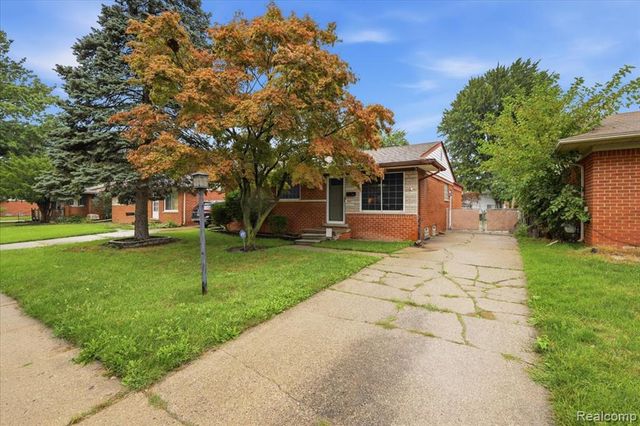 20435 Catalano Street, Clinton Township, MI 48035