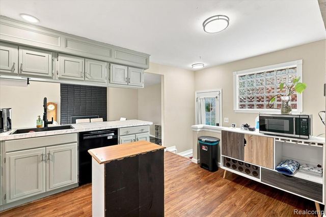 20435 Catalano Street, Clinton Township, MI 48035