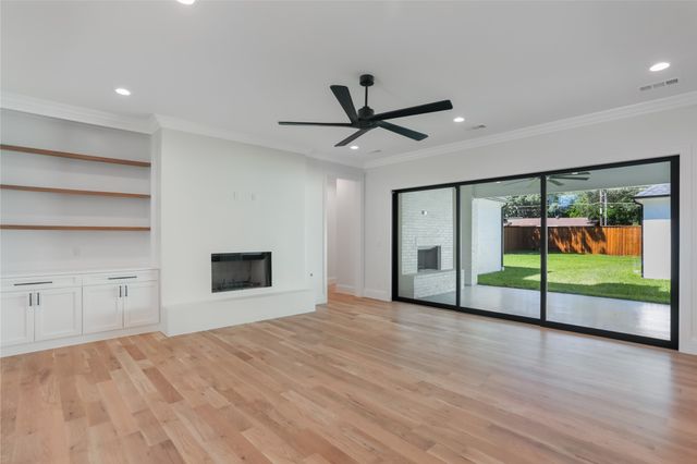 513 Lawnmeadow Drive, Richardson, TX 75080