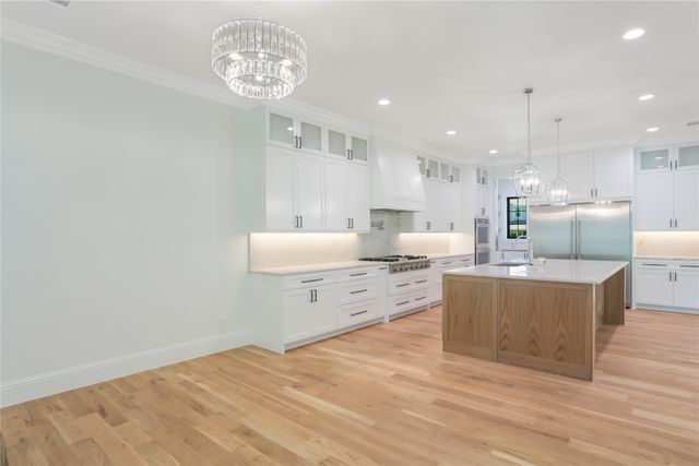 513 Lawnmeadow Drive, Richardson, TX 75080