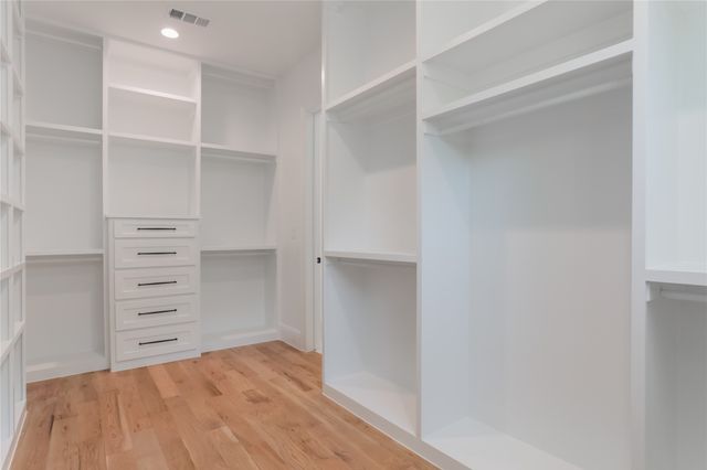 513 Lawnmeadow Drive, Richardson, TX 75080