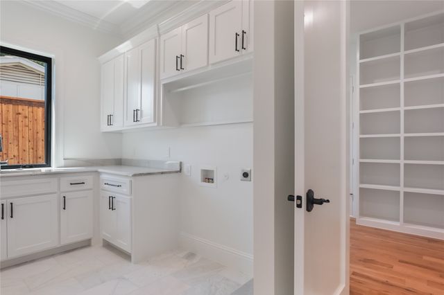 513 Lawnmeadow Drive, Richardson, TX 75080