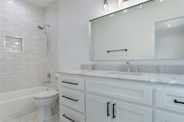 513 Lawnmeadow Drive, Richardson, TX 75080