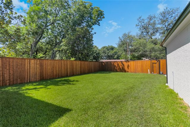 513 Lawnmeadow Drive, Richardson, TX 75080