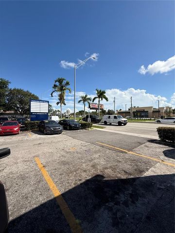 4711 W Hallandale Beach Blvd F2 & F3, West Park, FL 33023