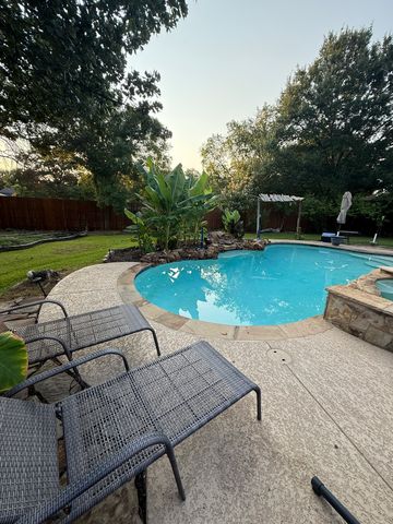 104 Greenbriar Lane, Colleyville, TX 76034