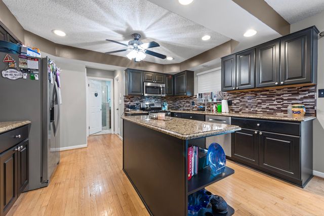 4211 Briar Drive, Shelby Twp, MI 48316