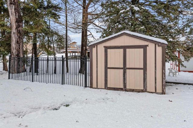 4211 Briar Drive, Shelby Twp, MI 48316