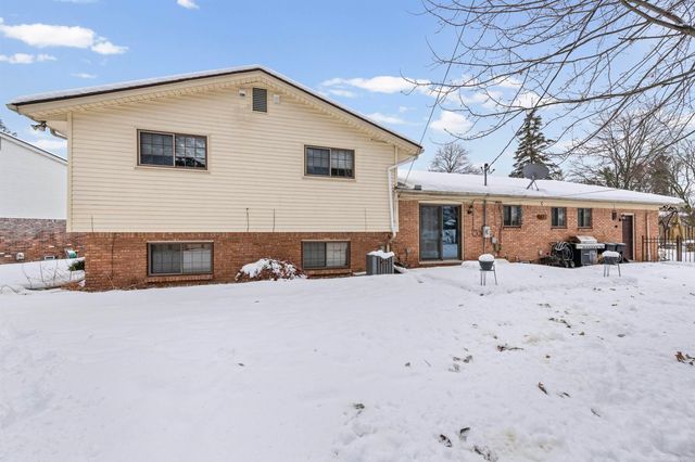 4211 Briar Drive, Shelby Twp, MI 48316