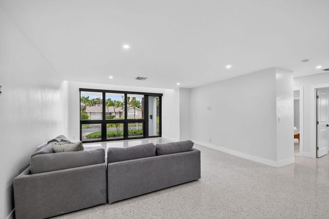 504 Flotilla Road, North Palm Beach, FL 33408