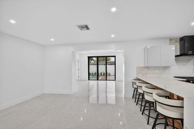 504 Flotilla Road, North Palm Beach, FL 33408