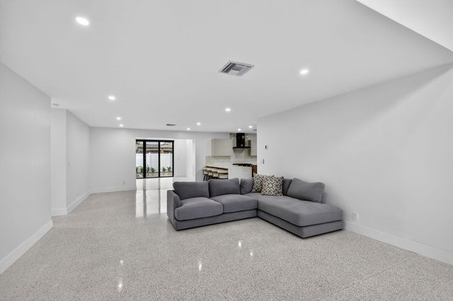 504 Flotilla Road, North Palm Beach, FL 33408