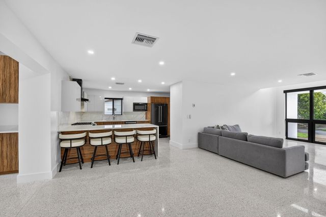 504 Flotilla Road, North Palm Beach, FL 33408