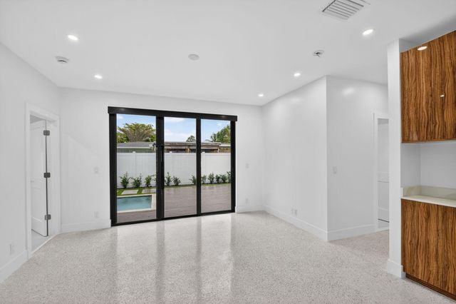 504 Flotilla Road, North Palm Beach, FL 33408