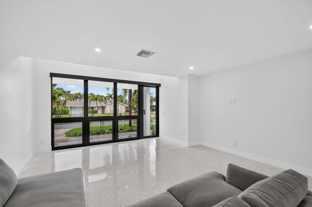 504 Flotilla Road, North Palm Beach, FL 33408