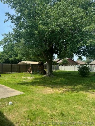 509 Dove Drive, Mcalester, OK 74501