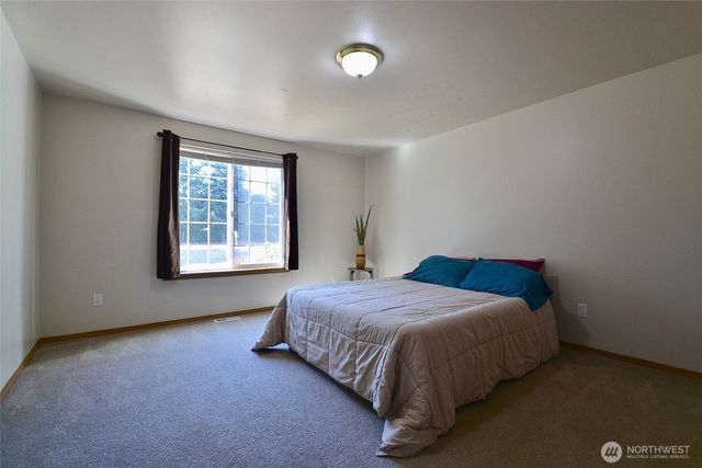 14638 Lawrence Lake Road SE, Yelm, WA 98597