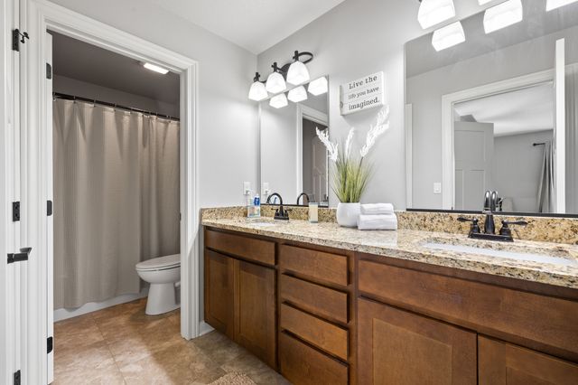1224 SE Birch Lane, Ankeny, IA 50021
