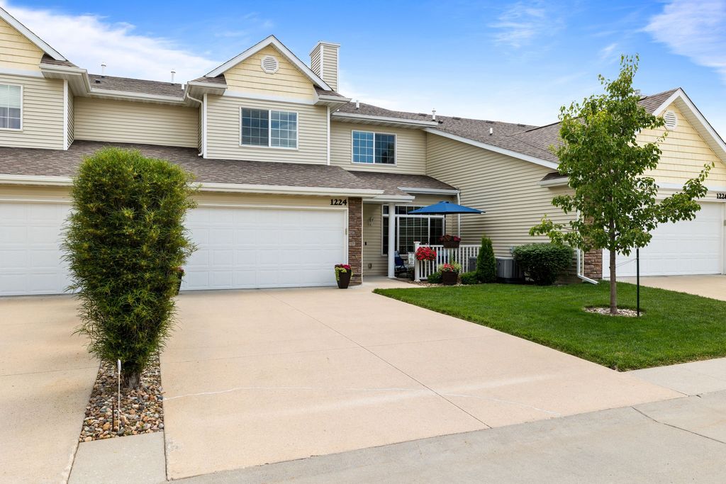 1224 SE Birch Lane, Ankeny, IA 50021