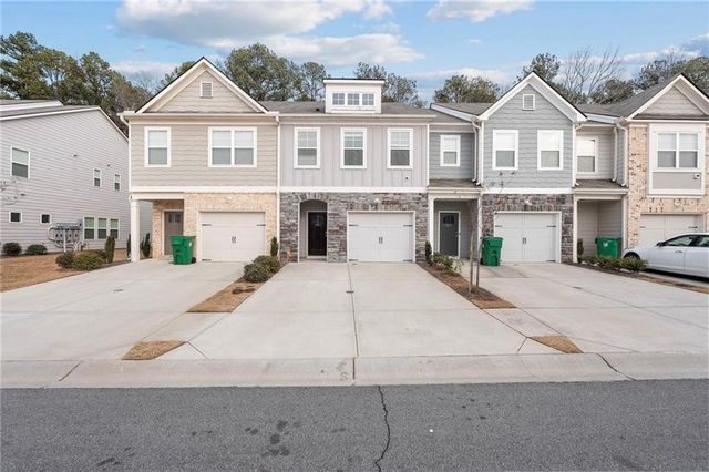 1833 Edgehill Drive, Lithonia, GA 30058