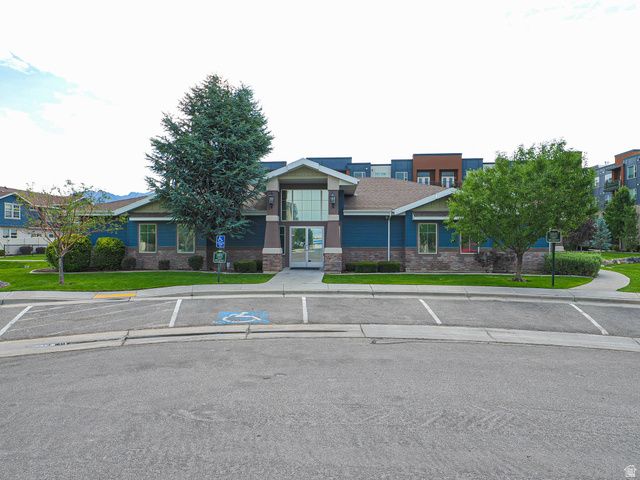 8292 S BELLINGHAM DR, Sandy, UT 84070