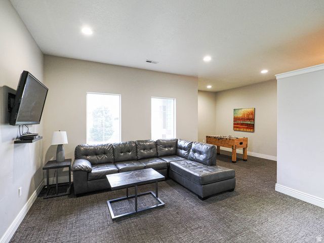 8292 S BELLINGHAM DR, Sandy, UT 84070