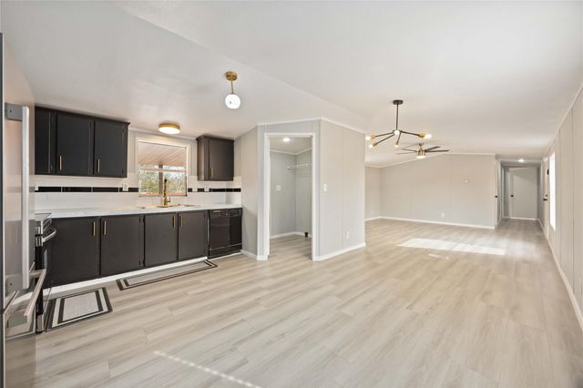 3001 Fm 360 Unit B Road, Rosenberg, TX 77471