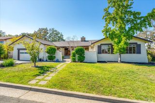 22 Pierce Dr, Novato, CA 94947