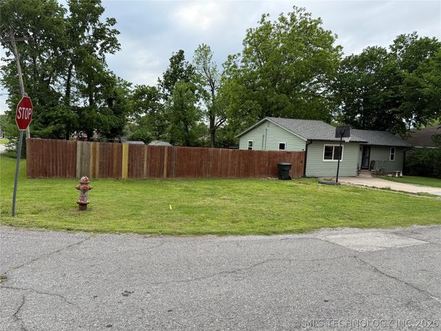 629 S Florence Avenue, Claremore, OK 74017