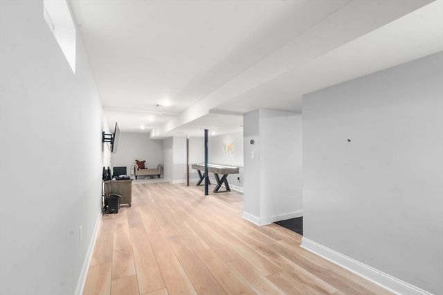 6 Hale Place, Medfield, MA 02052