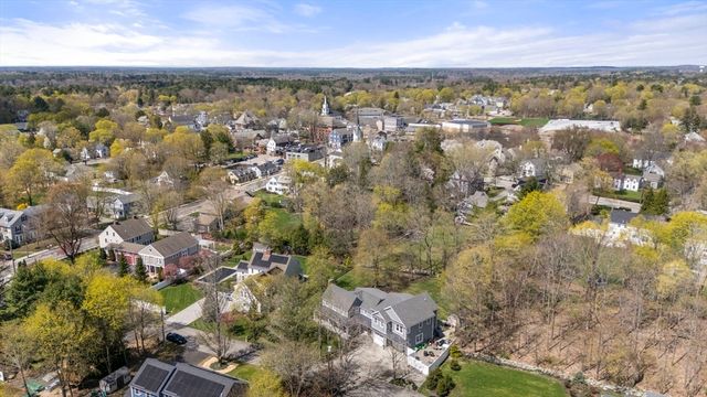 6 Hale Place, Medfield, MA 02052
