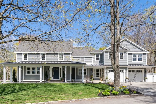 6 Hale Place, Medfield, MA 02052