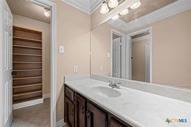 1702 Possum Trail, Harker Heights, TX 76548