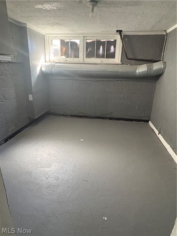 6303 Gilbert Avenue, Parma, OH 44129