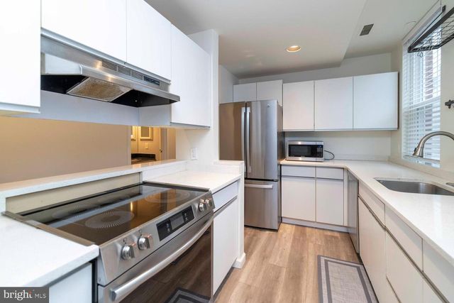 102-22 CHURCH ST #409, Philadelphia, PA 19106