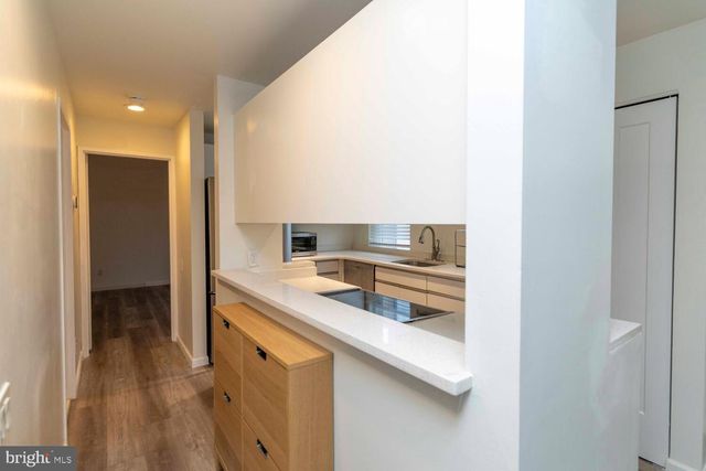 102-22 CHURCH ST #409, Philadelphia, PA 19106