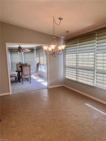 2002 Gunston DR, Suffolk, VA 23435