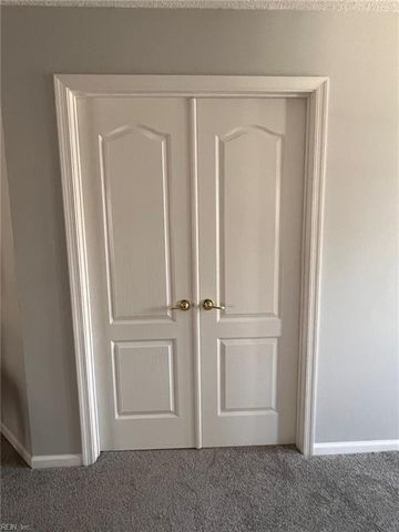 2002 Gunston DR, Suffolk, VA 23435