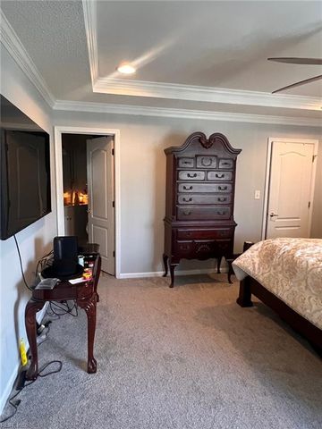 2002 Gunston DR, Suffolk, VA 23435