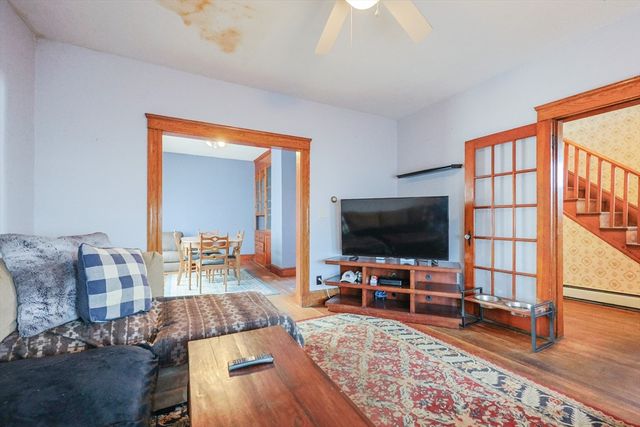 33 Blaine St, Malden, MA 02148