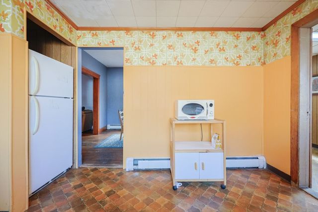 33 Blaine St, Malden, MA 02148