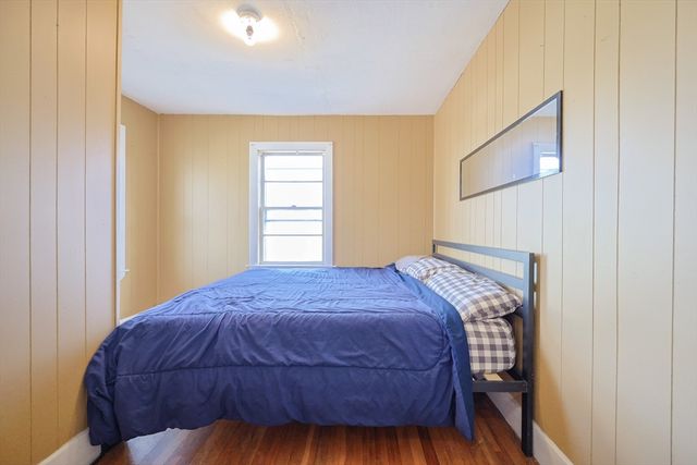 33 Blaine St, Malden, MA 02148