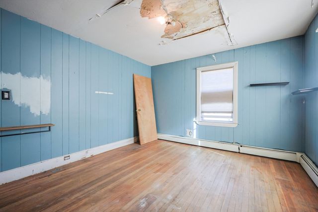 33 Blaine St, Malden, MA 02148