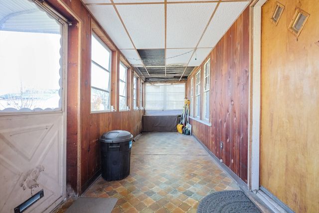 33 Blaine St, Malden, MA 02148