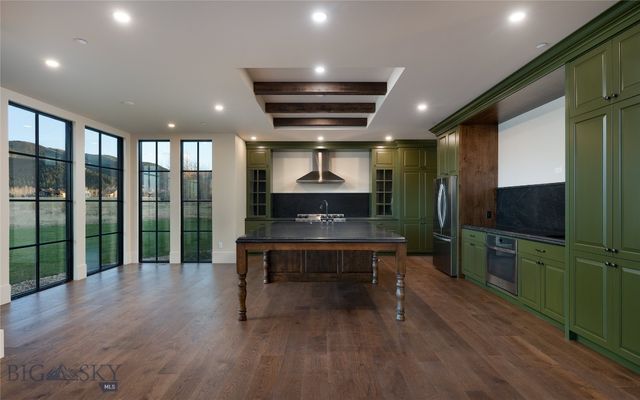 657 Hyalite View Drive, Bozeman, MT 59718